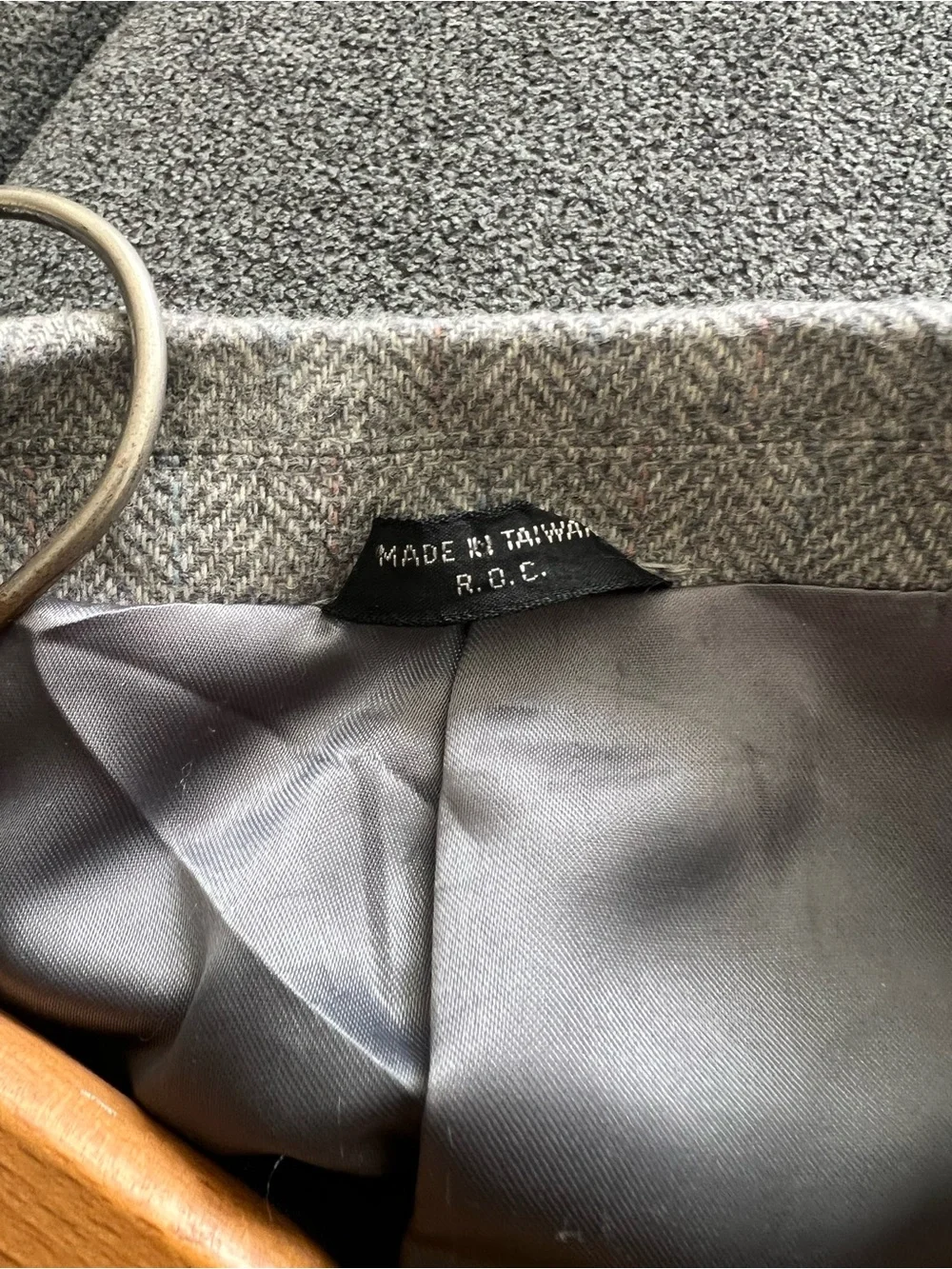 Classic Men's Light Gray Herringbone Blazer
